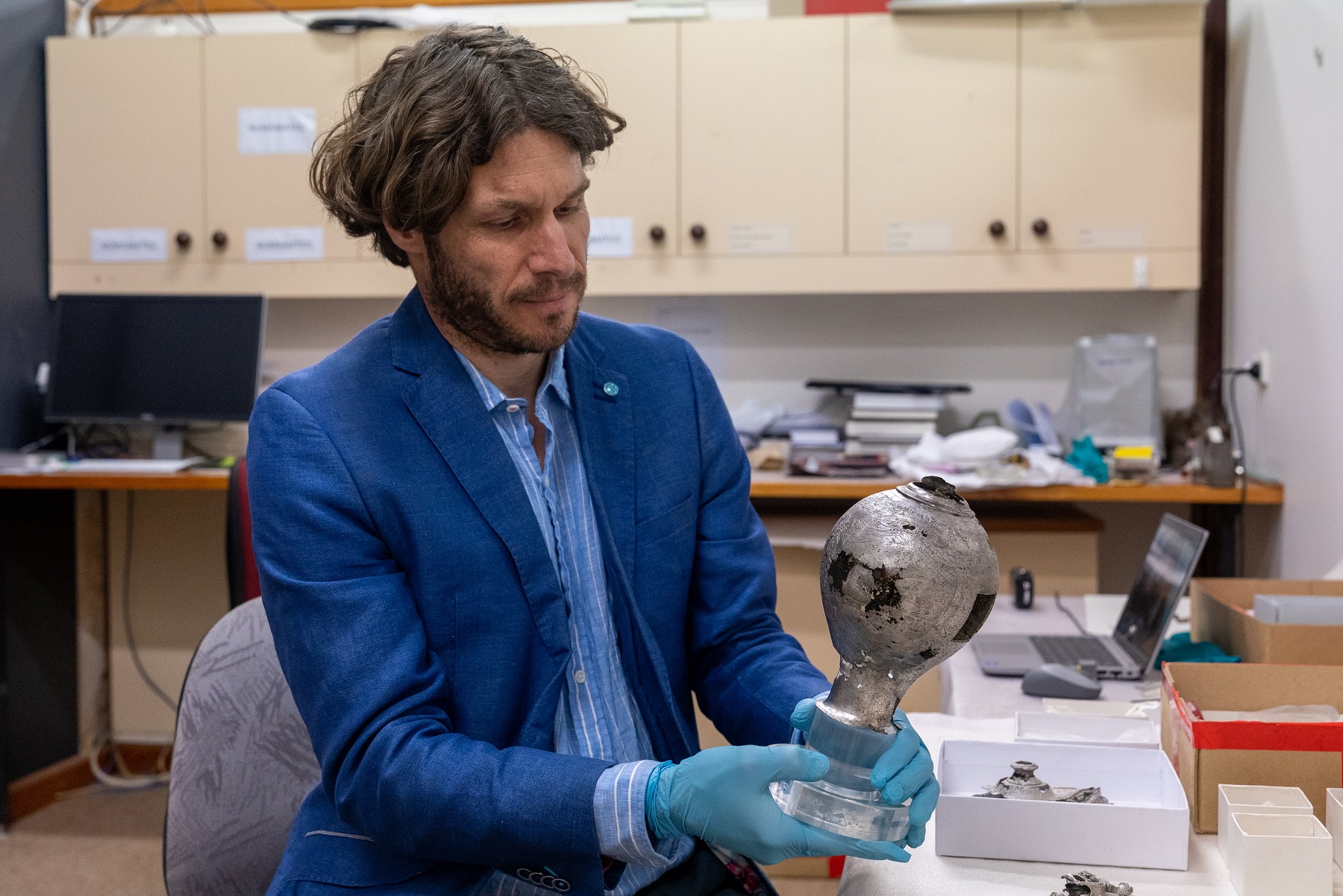 Centuries-old shipwreck silverware reveals 'misunderstandings' of Indian culture - Vimarsana News