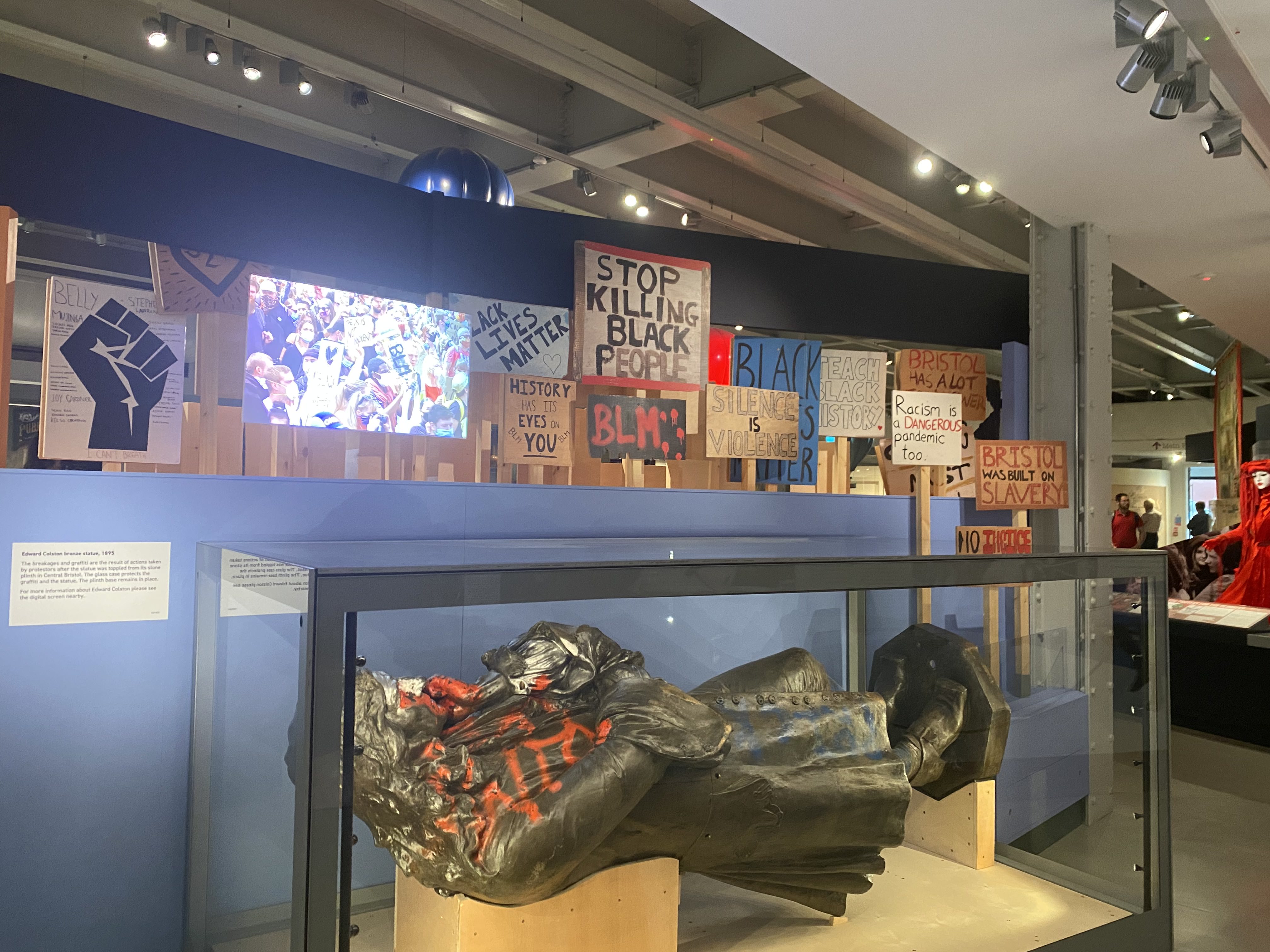 A toppled statue of a slave trader has been placed in a UK museum. Could this approach work in Australia? - Vimarsana News