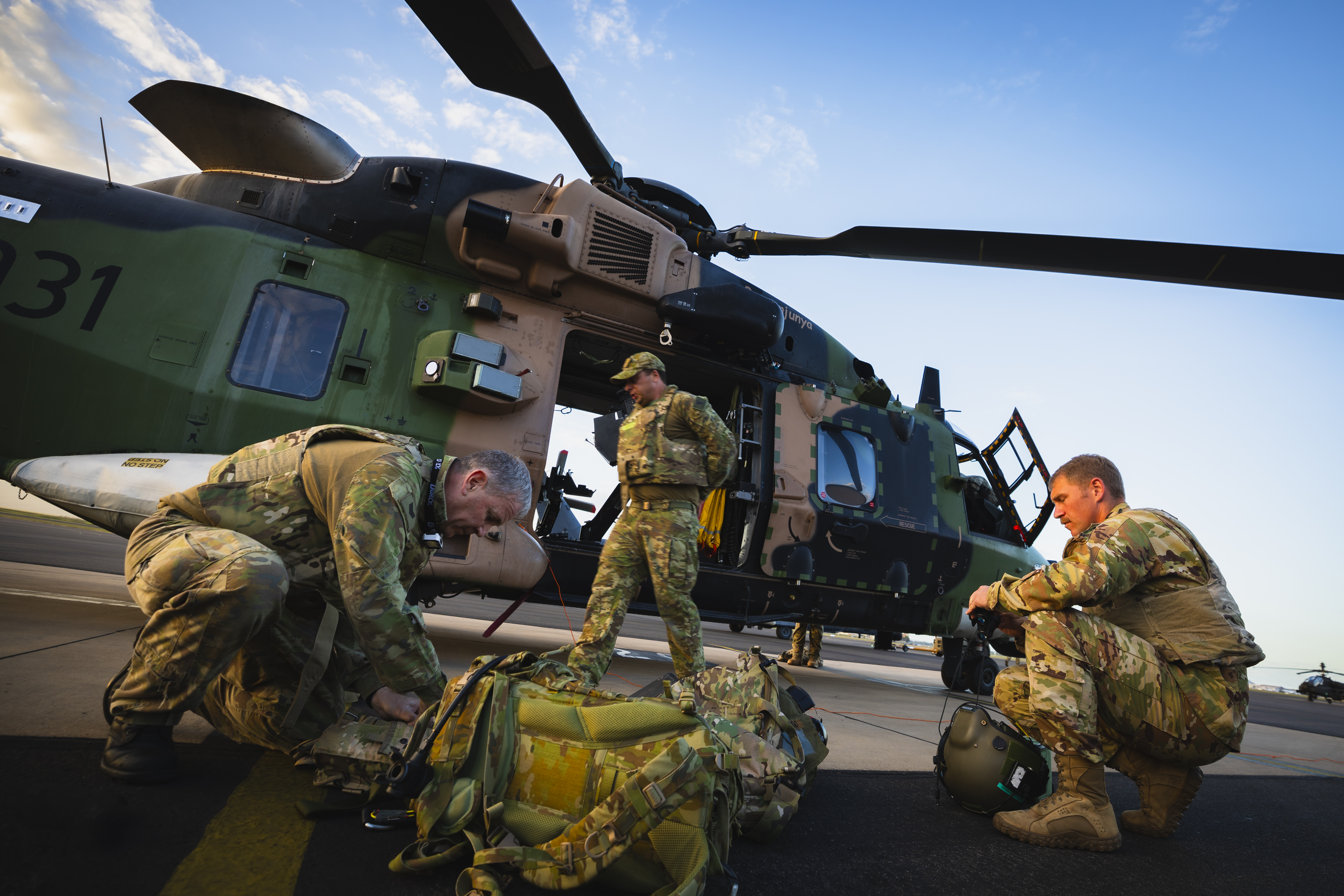 Citizenship fast-track: Australian Defence Force opens ranks to foreign nationals - Vimarsana News