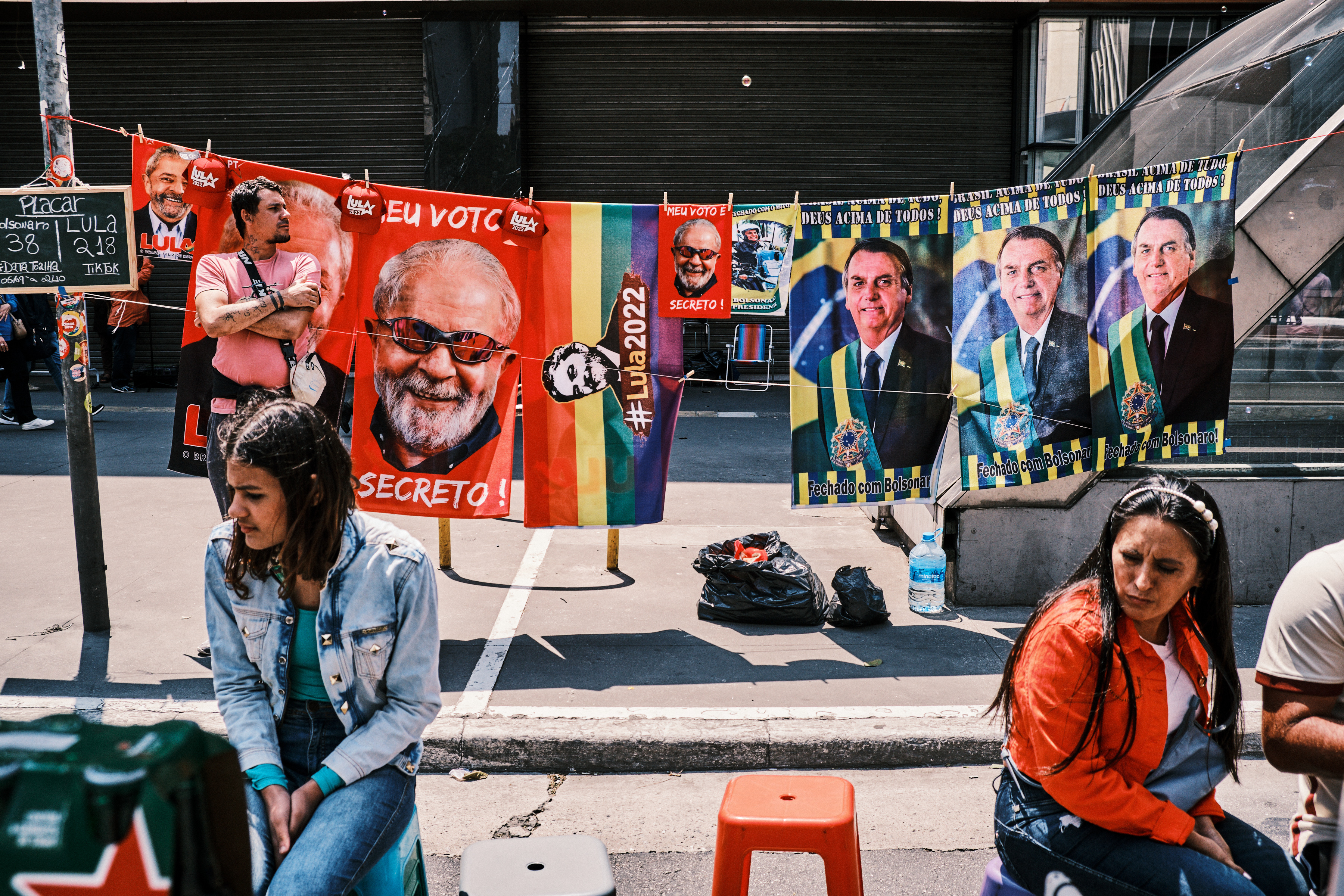 Brazilians Prepare For a Tight Presidential Election