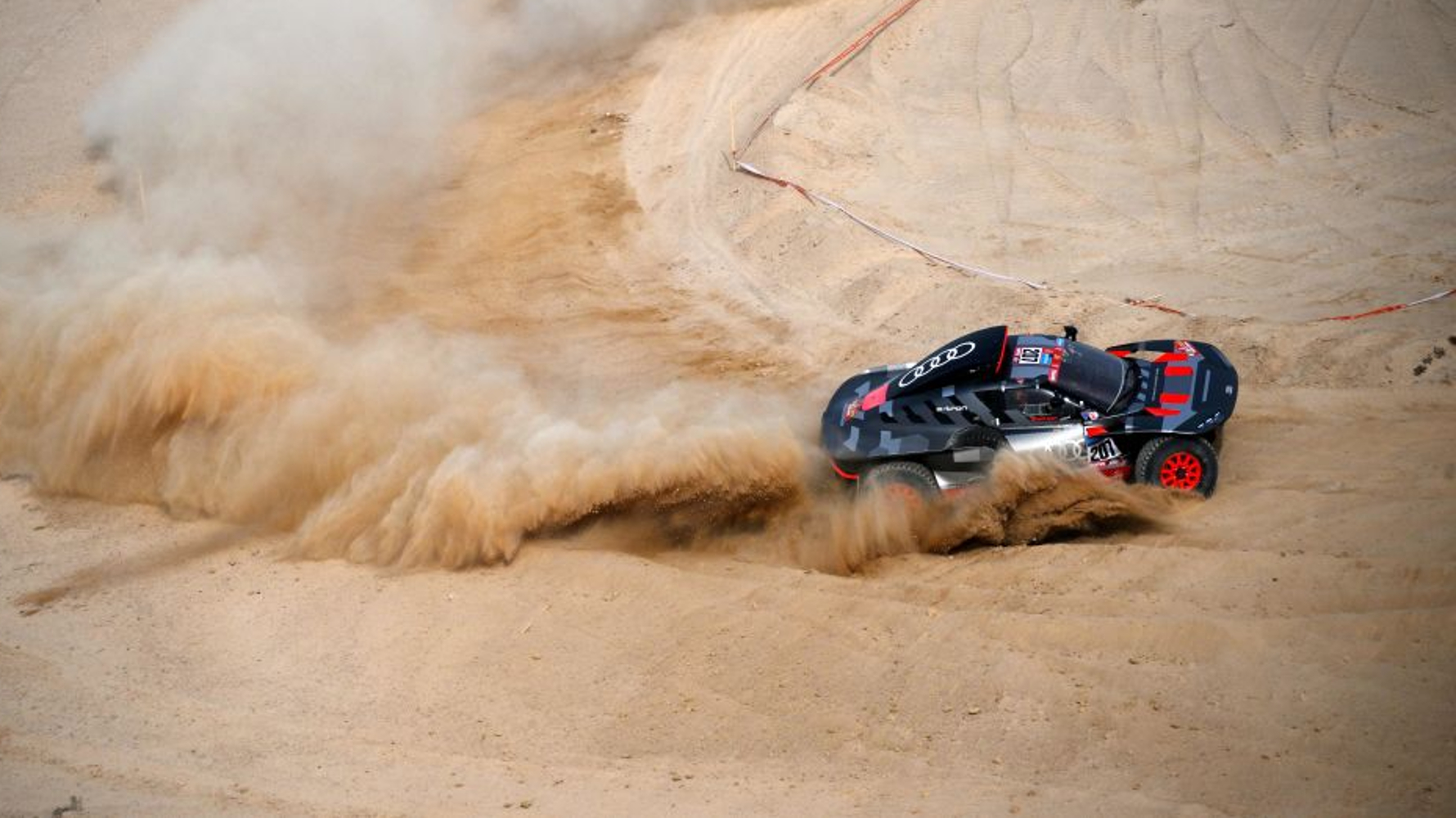 Carlos Sainz and co-driver Lucas Cruz in the Cars category at the 2023 Dakar Rally