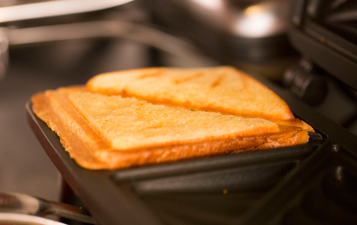 Jaffle in iron