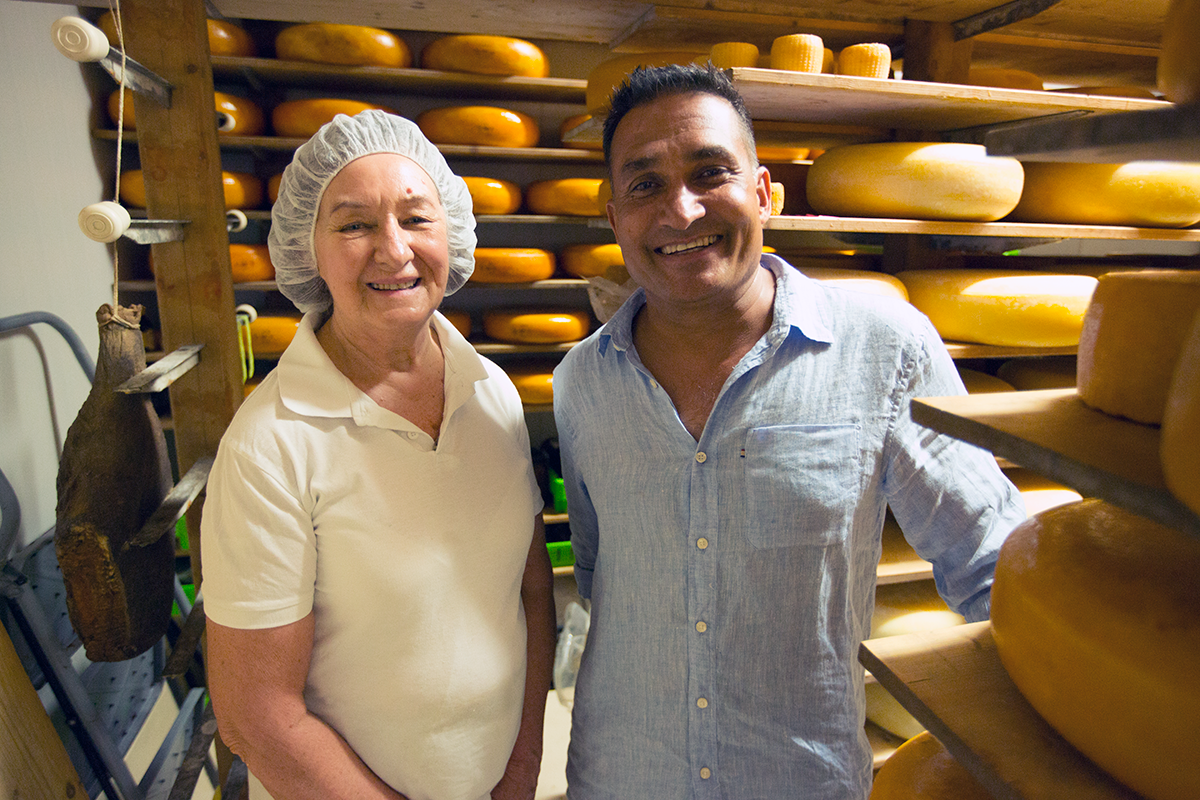 Peter Kuruvita's Coastal Kitchen Series 2 - Ep 1 - cheesemaking