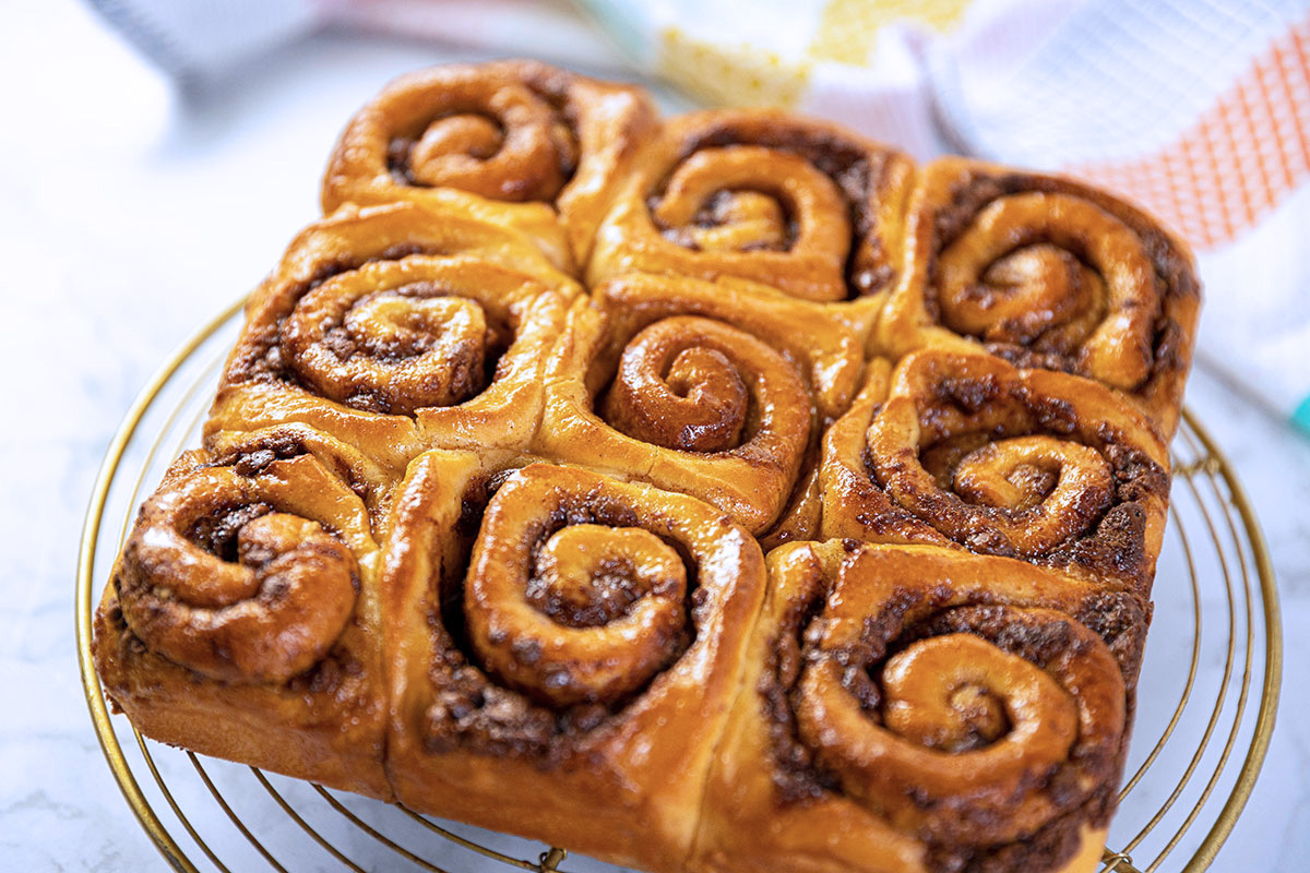 Chocolate scrolls