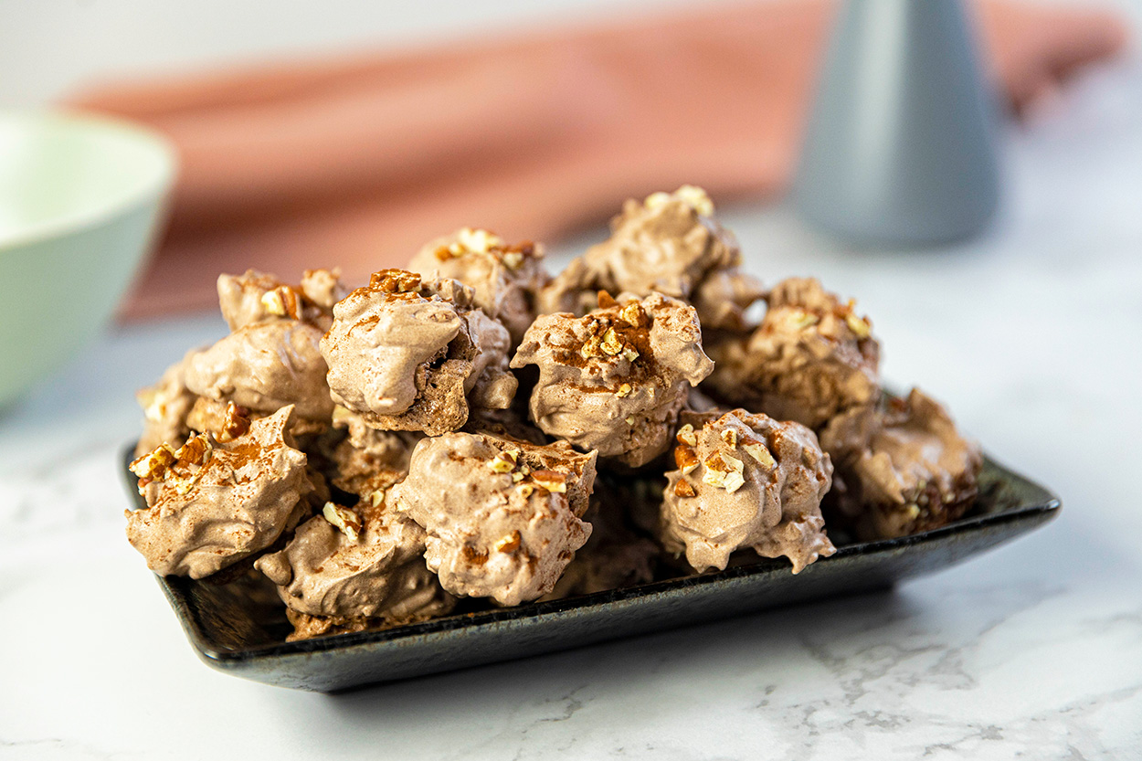 Choc nut meringues