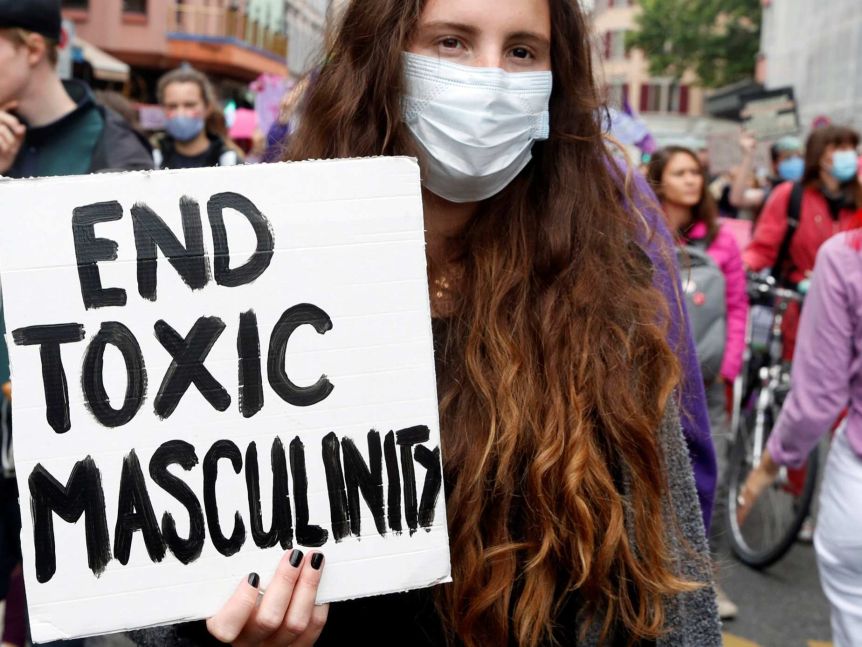 Thousands of marchers in Geneva and other Swiss cities screamed for a minute at 3:24 p.m.
