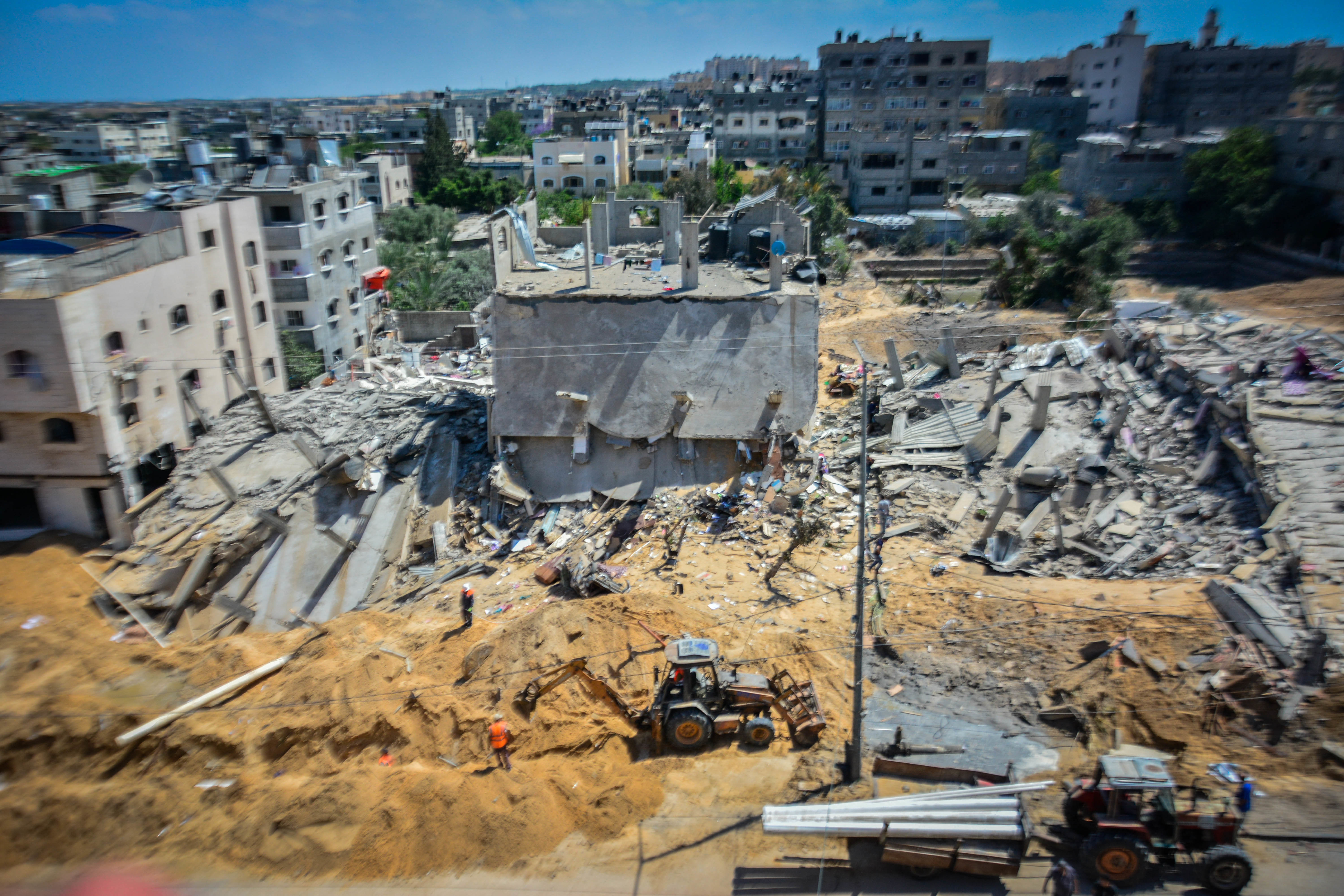  The wreck of a large apartment complex by ongoing Israeli airstrikes on Gaza, in Beit Lahia, Gaza on 13 May, 2021.