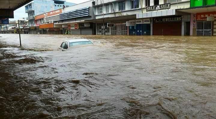 Flooding in Ba Town, Fiji after Cyclone Josie.