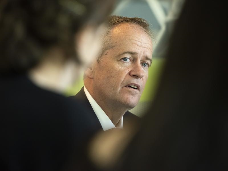 Opposition Leader Bill Shorten has denied any undue links with the Chinese businessman.