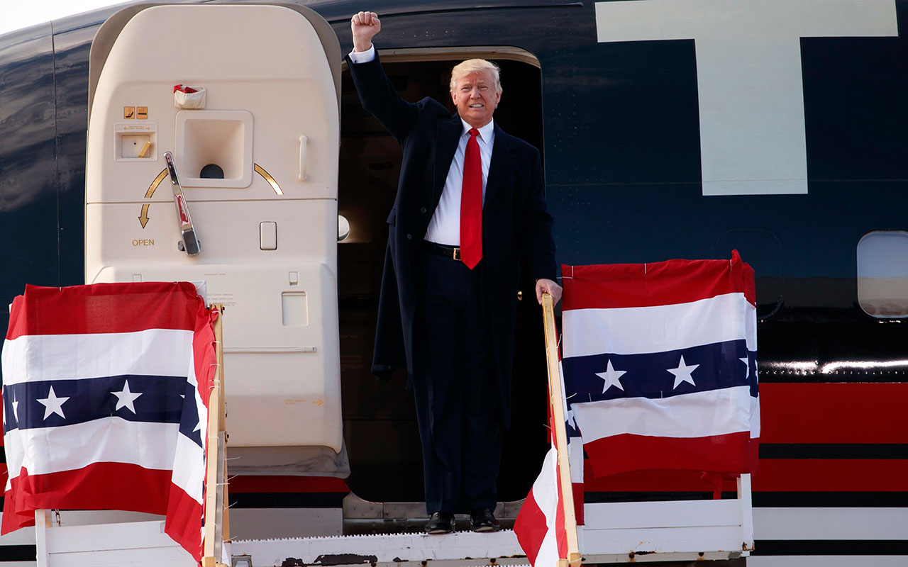 Donald Trump has been criticised for taking credit for America's successful aviation record in 2017.