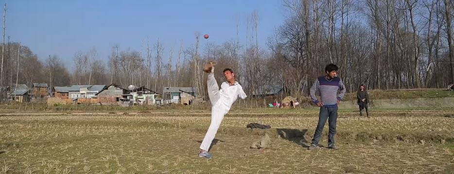 Armless Indian cricketer makes it to State Cricket Team