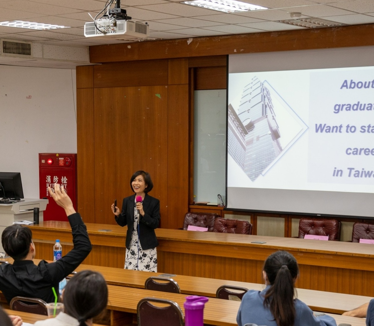 Australian citizen Teresa is staying in Taiwan due to pandemic
