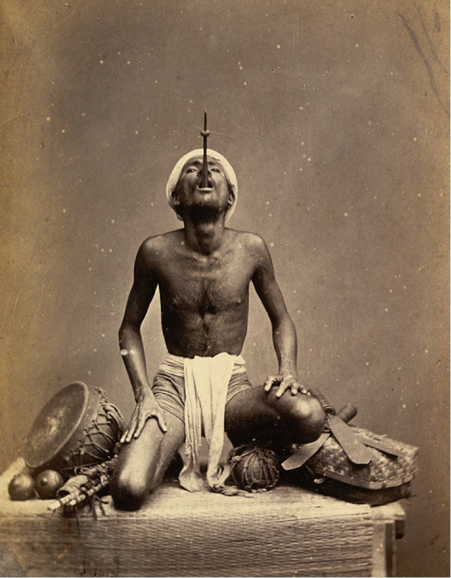 Juggler_Sword swallowing