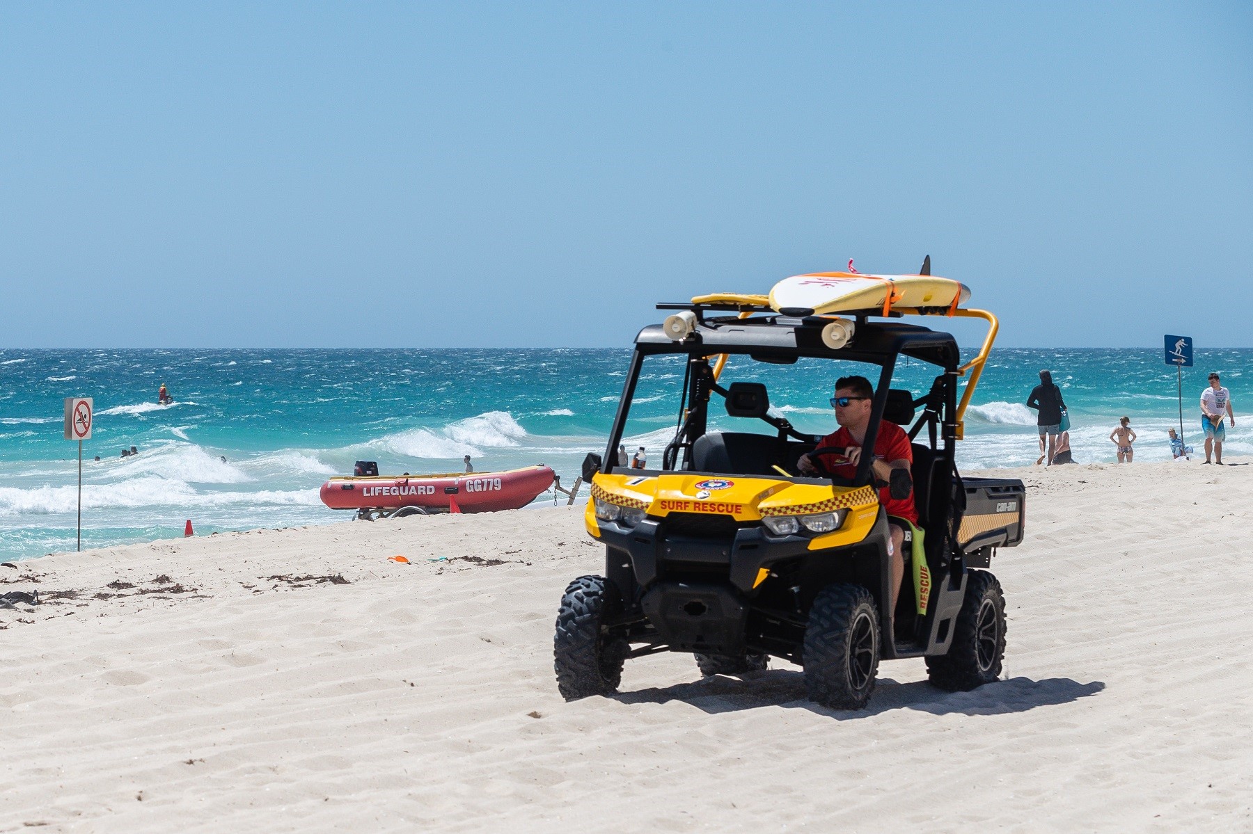 A Surf Life Saving patrol vehicle at Scarborough Beach in Perth (AAP)