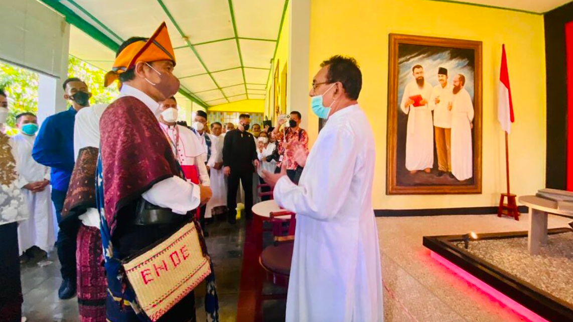 President Jokowi in Ende, Flores attending the ceremony of the Birth of Pancasila