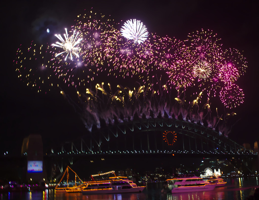 Sydney Fireworks by charlesay