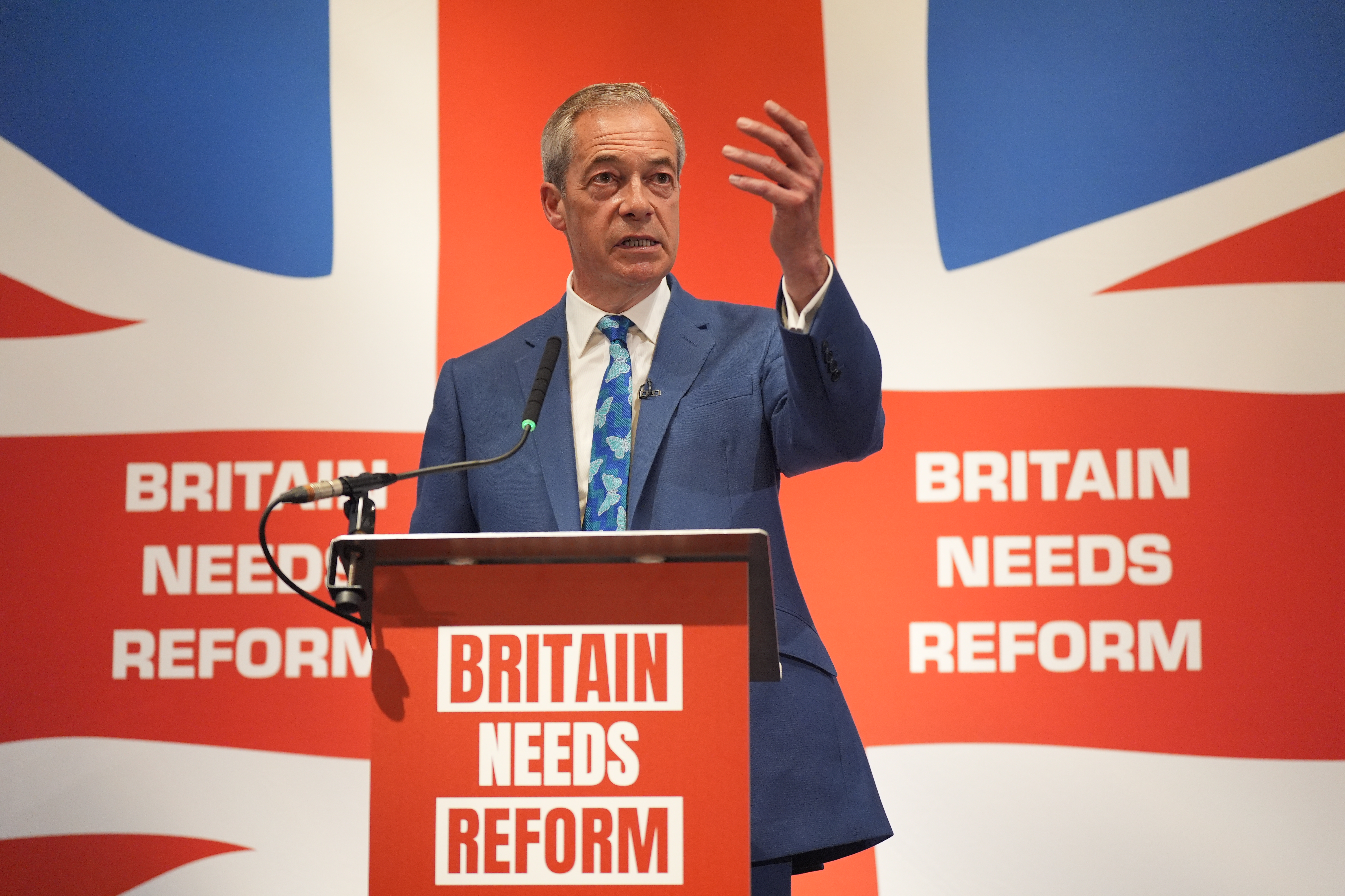 Nigel Farage is back: Brexit champion to stand in UK election - Vimarsana News